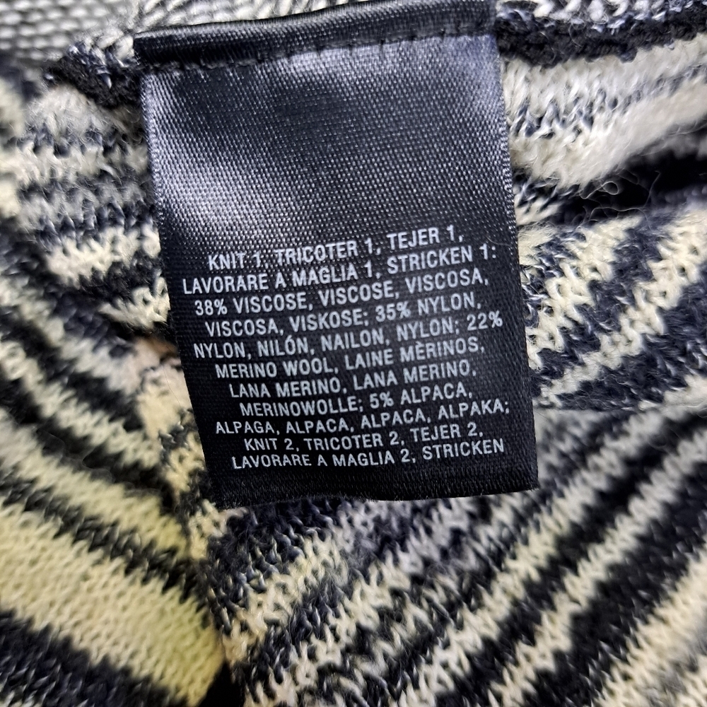 Anthropologie Angel‎ of the North Wool Alpaca Sharkbite Sweater - Picture 5 of 8